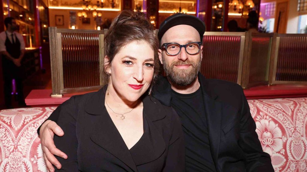 Mayim Bialik personal Life