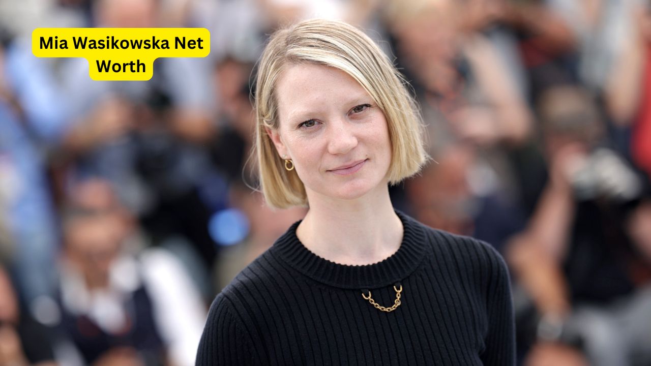 Mia Wasikowska net worth